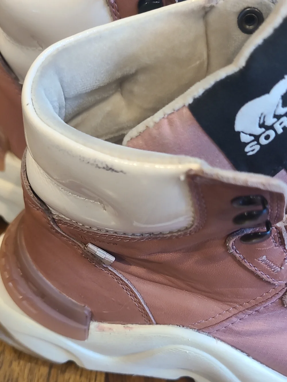 Sorel Kinetic RNEGD Conquest Lux Boot Size 7.5